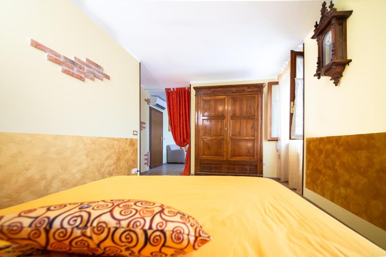 Klimt House *